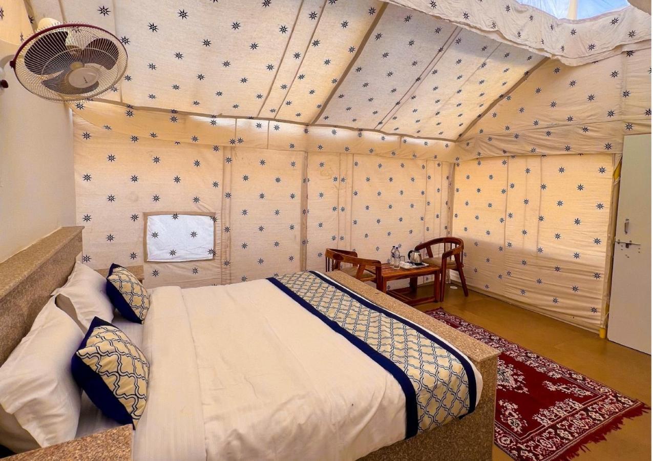 Ozaki Desert Camp & Resort Jaisalmer Esterno foto