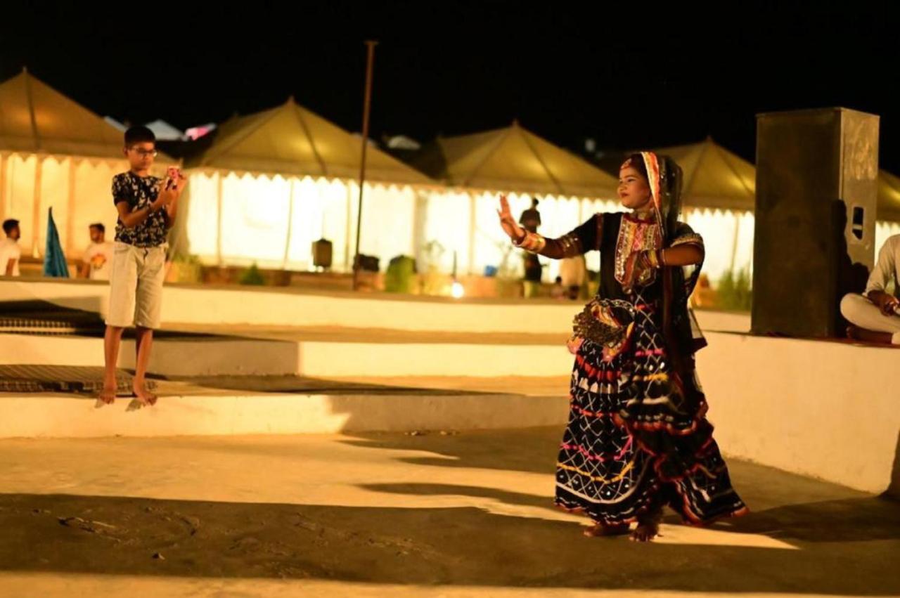 Ozaki Desert Camp & Resort Jaisalmer Esterno foto